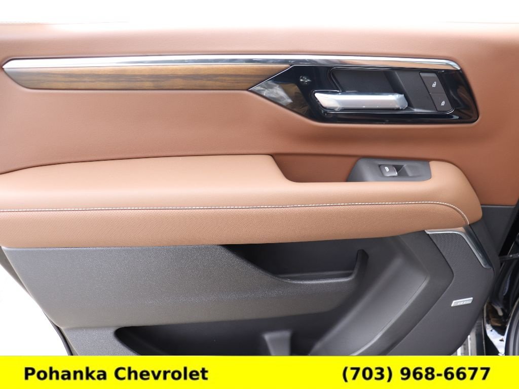 New 2026 Chevrolet Suburban High Country w/ Sun And Tow Package AWD/4WD image 23