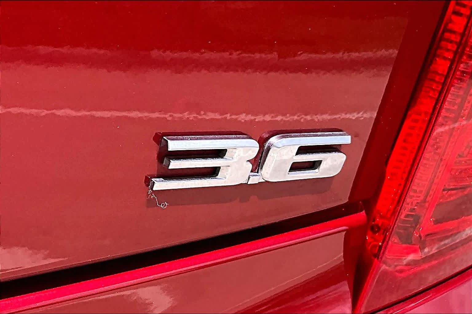 Used 2015 Cadillac ATS Performance w/ Cold Weather Package RWD image 9