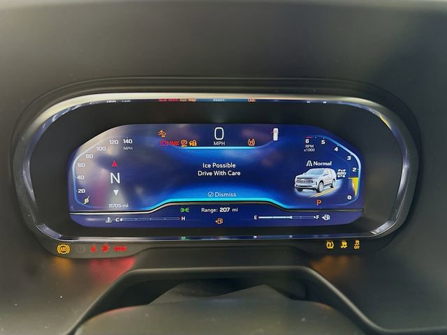 Used 2024 Chevrolet Suburban Premier image 13