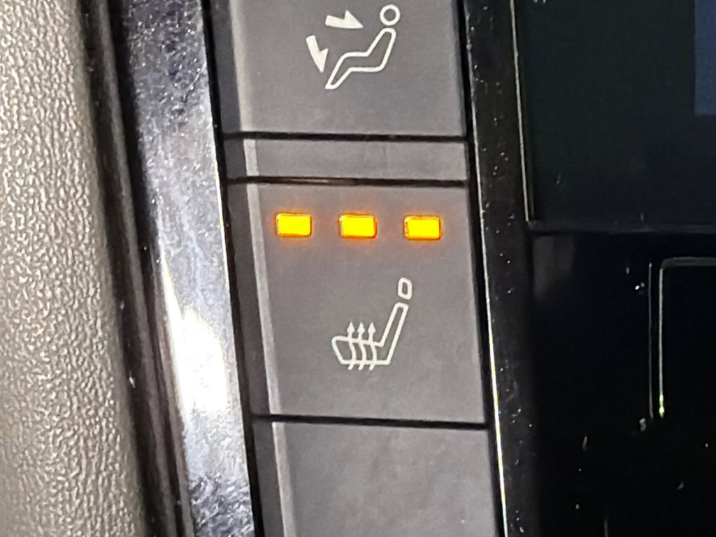 Used 2024 INFINITI QX50 Luxe image 32