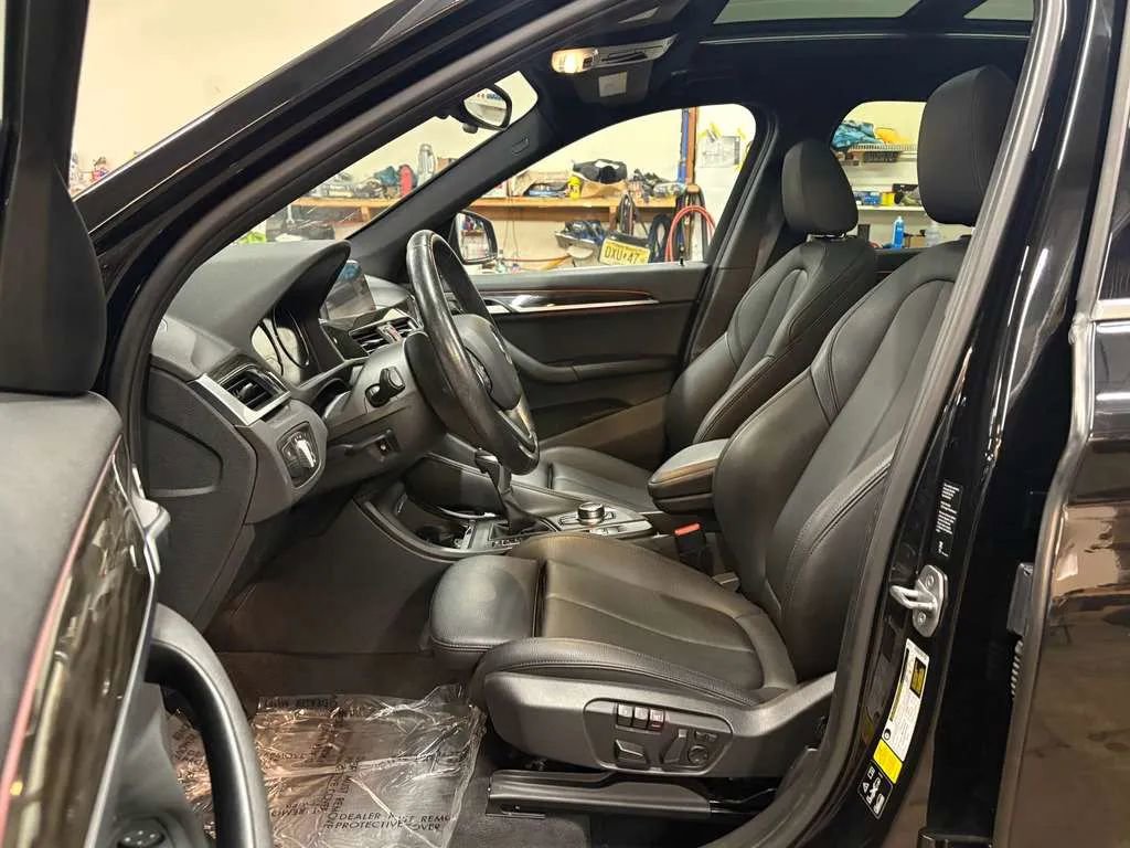 Used 2018 BMW X1 xDrive28i w/ Convenience Package AWD/4WD image 17