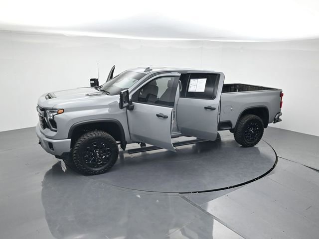 Used 2024 Chevrolet Silverado 2500 LTZ w/ LTZ Plus Package image 46