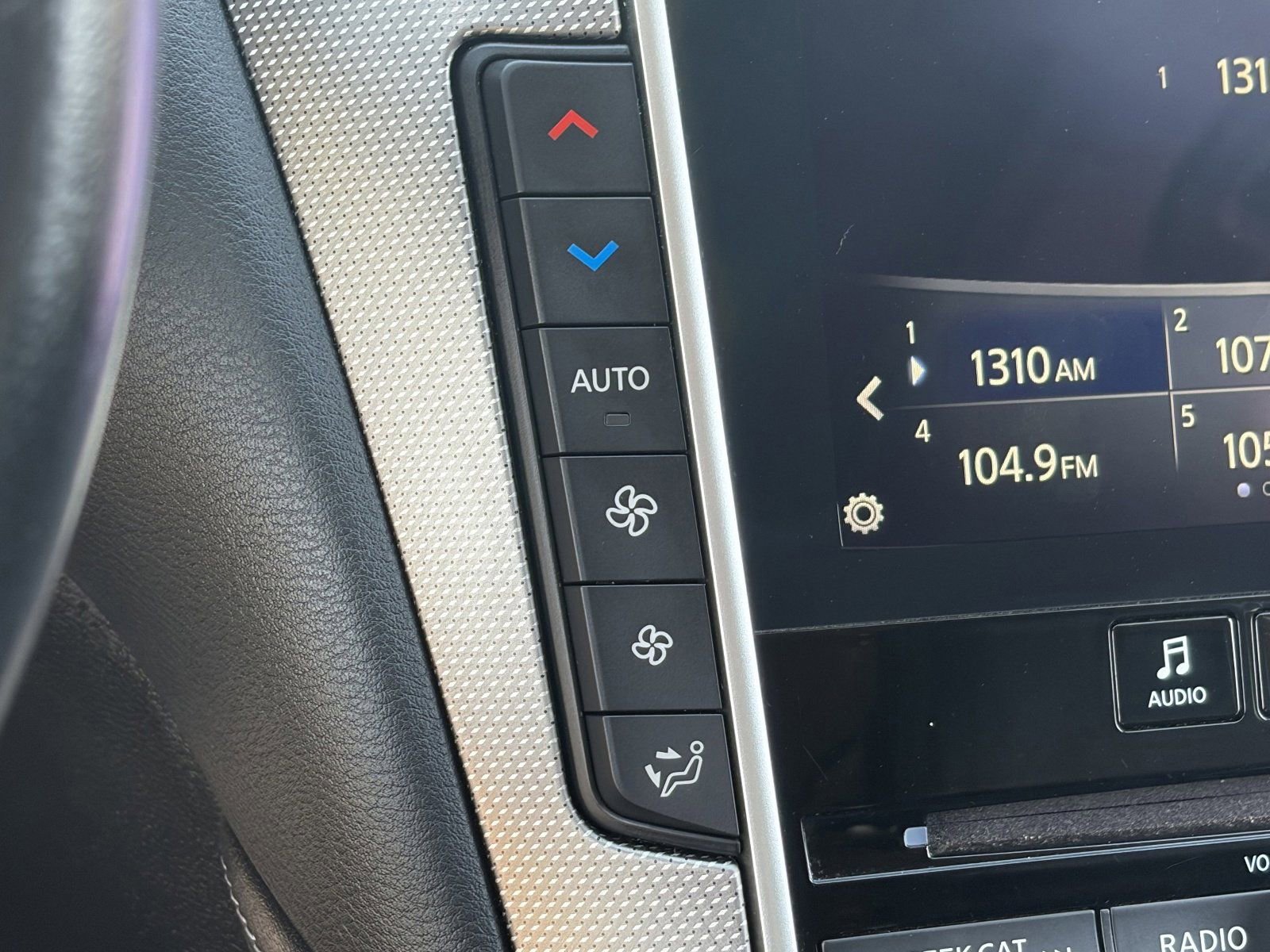 Used 2018 INFINITI Q50 Sport image 30