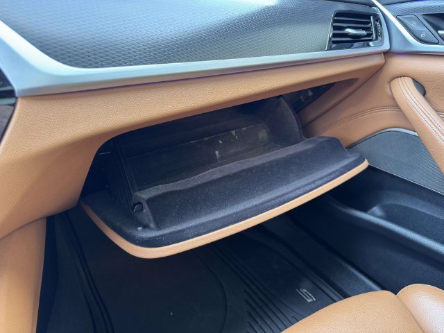Used 2021 BMW M550i xDrive AWD/4WD image 41