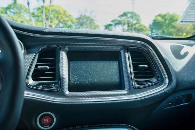 Used 2016 Dodge Challenger SRT Hellcat image 31