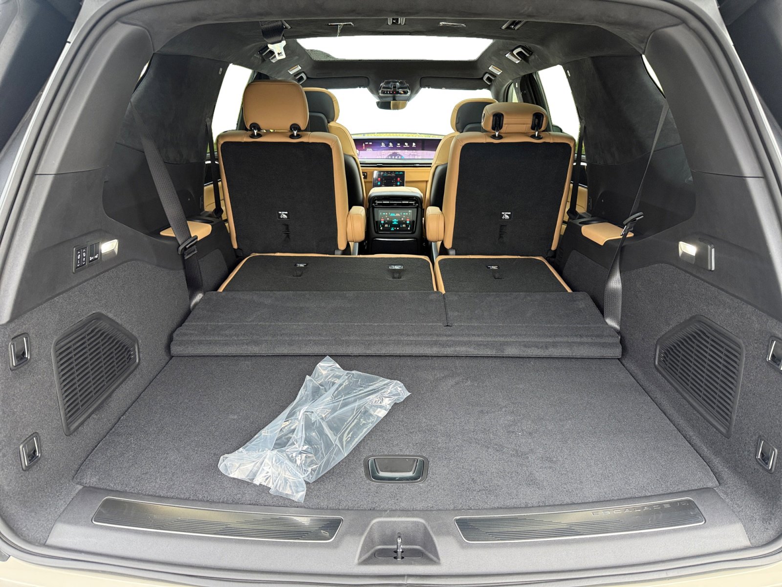 New 2026 Cadillac Escalade IQL Luxury image 17