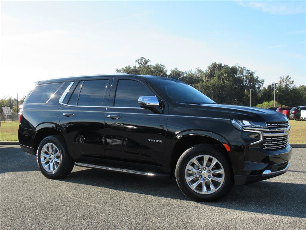 Used 2021 Chevrolet Tahoe Premier w/ Premium Package AWD/4WD image 2
