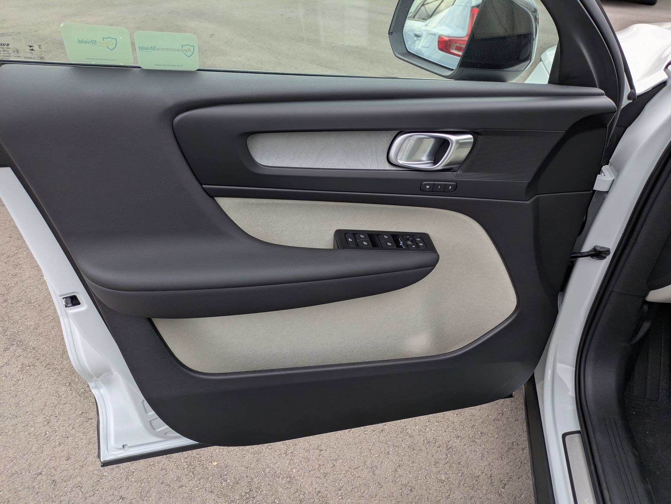 New 2026 Volvo XC40 B5 Plus w/ Protection Package Premier image 11