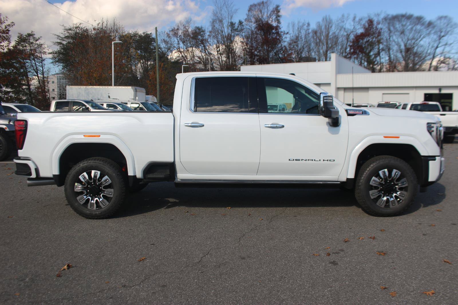 New 2026 GMC Sierra 2500 Denali w/ Denali Reserve Package image 8