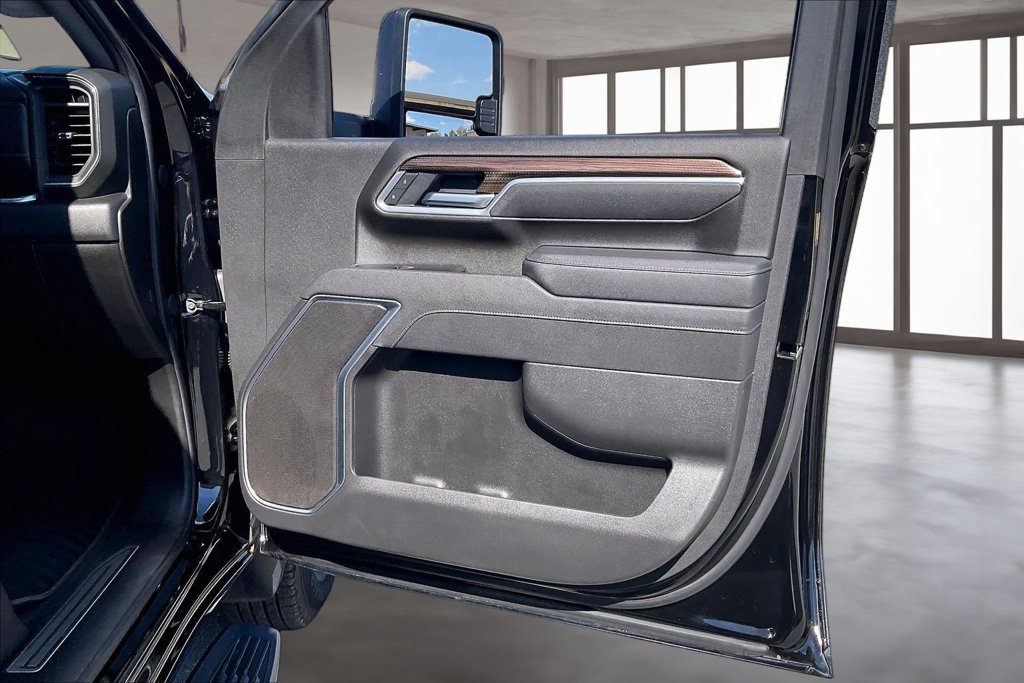 Used 2025 Chevrolet Silverado 2500 LT w/ Convenience Package AWD/4WD image 27