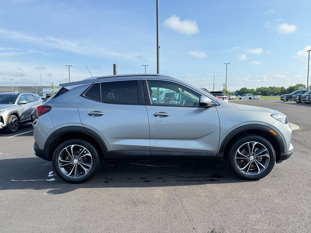 Used 2023 Buick Encore GX Select FWD image 5