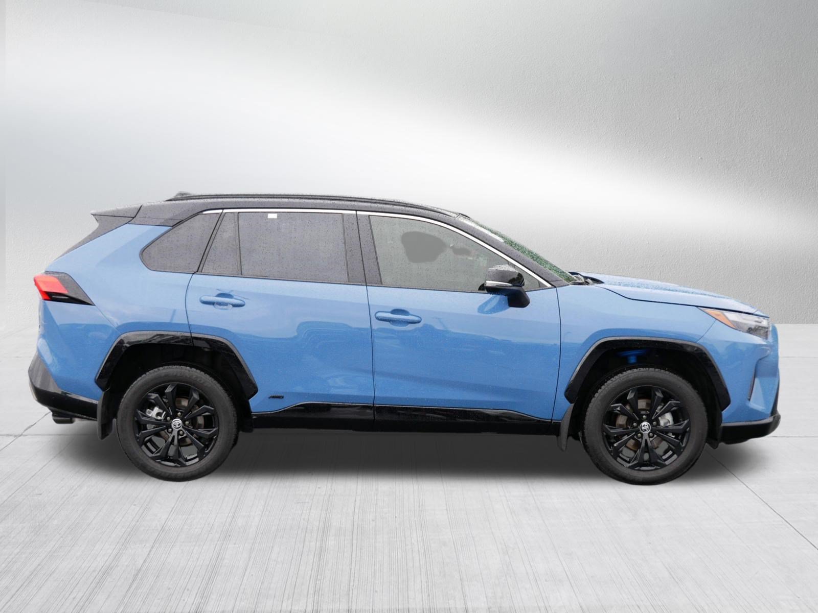 Certified 2025 Toyota RAV4 XSE w/ Weather Package AWD/4WD image 8