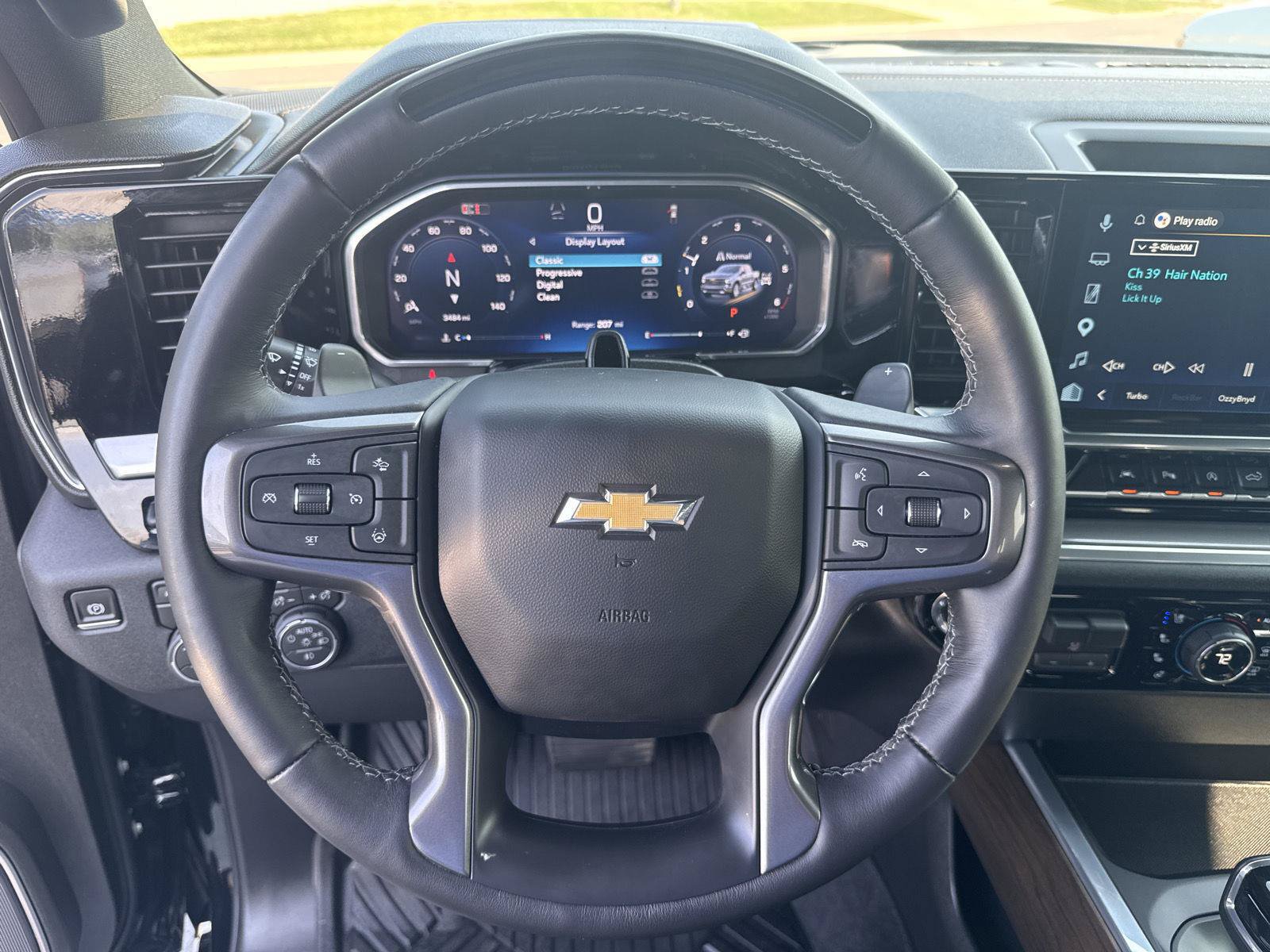 Used 2026 Chevrolet Silverado 1500 High Country w/ Technology Package AWD/4WD image 21