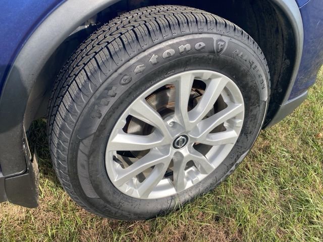 Used 2020 Nissan Rogue SV image 20