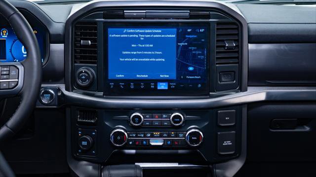 Used 2025 Ford F150 Lariat w/ Equipment Group 502A High image 41