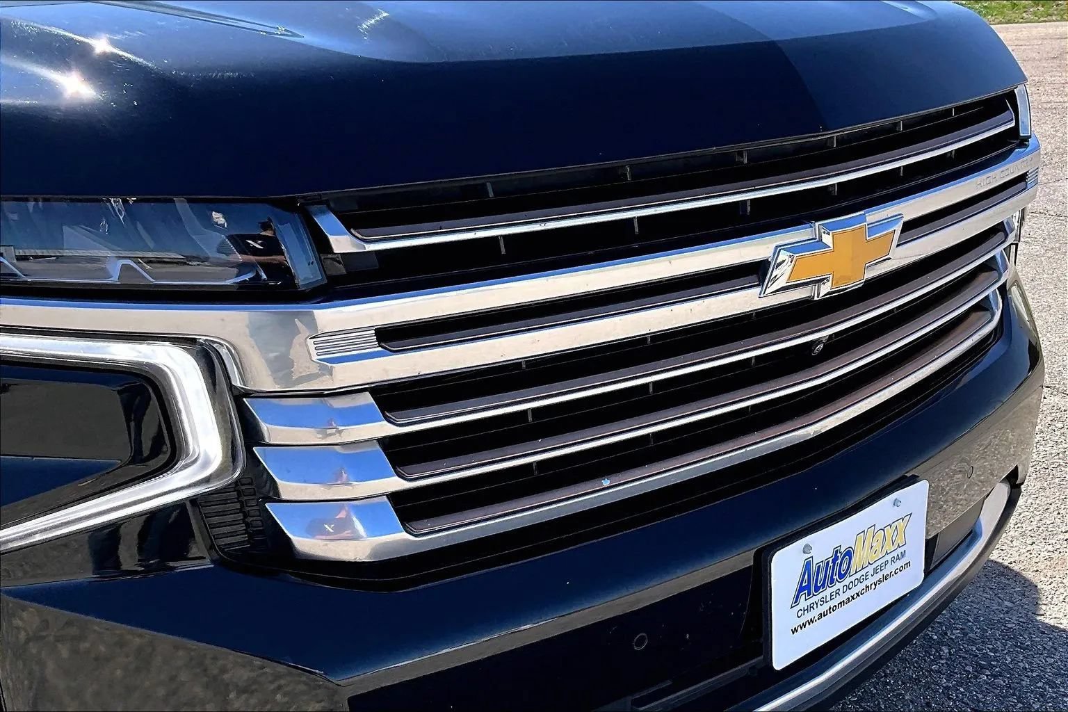 Used 2023 Chevrolet Tahoe High Country AWD/4WD image 31