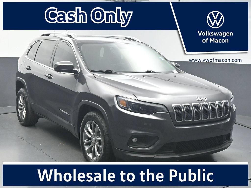Used 2019 Jeep Cherokee Latitude Plus w/ Comfort/Convenience Group FWD image 1