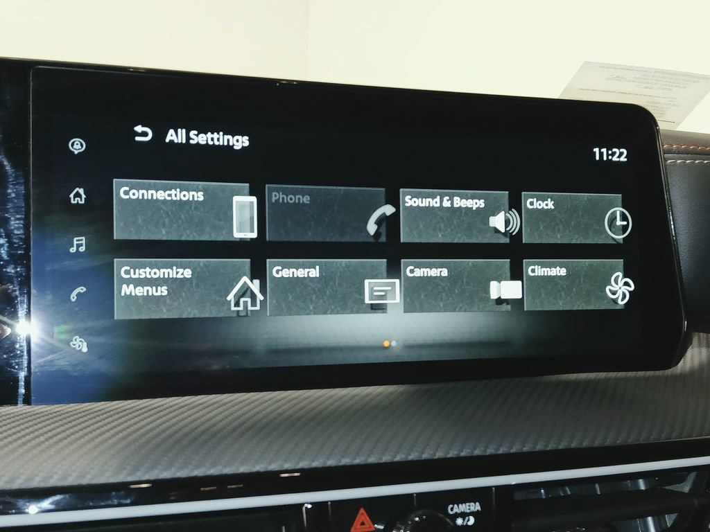 Used 2025 Nissan Kicks SR w/ SR Premium Package AWD/4WD image 25