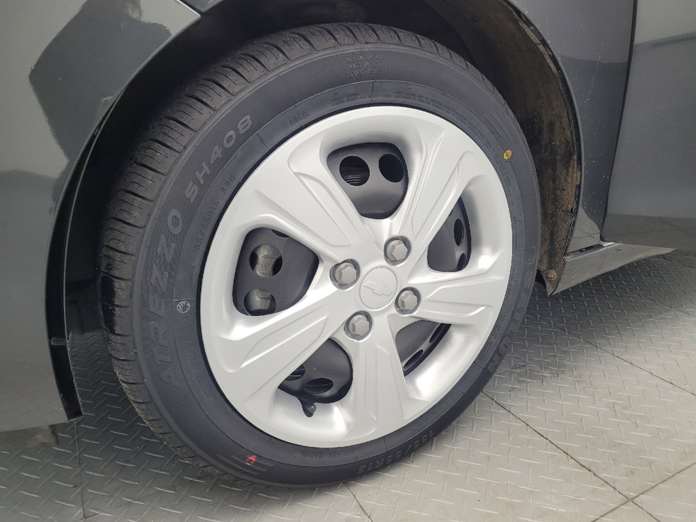 Used 2019 Chevrolet Spark LS FWD image 31