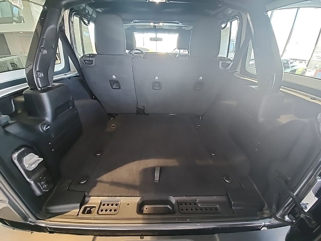 Used 2021 Jeep Wrangler Unlimited Sport AWD/4WD image 21