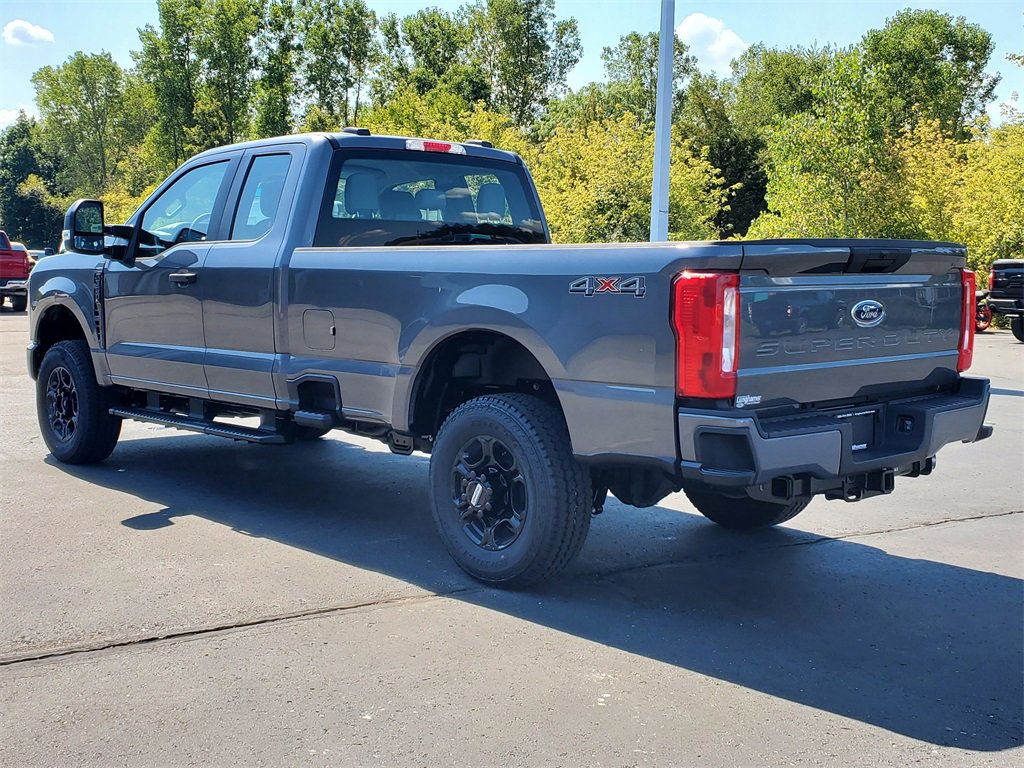 New 2026 Ford F350 XL image 4