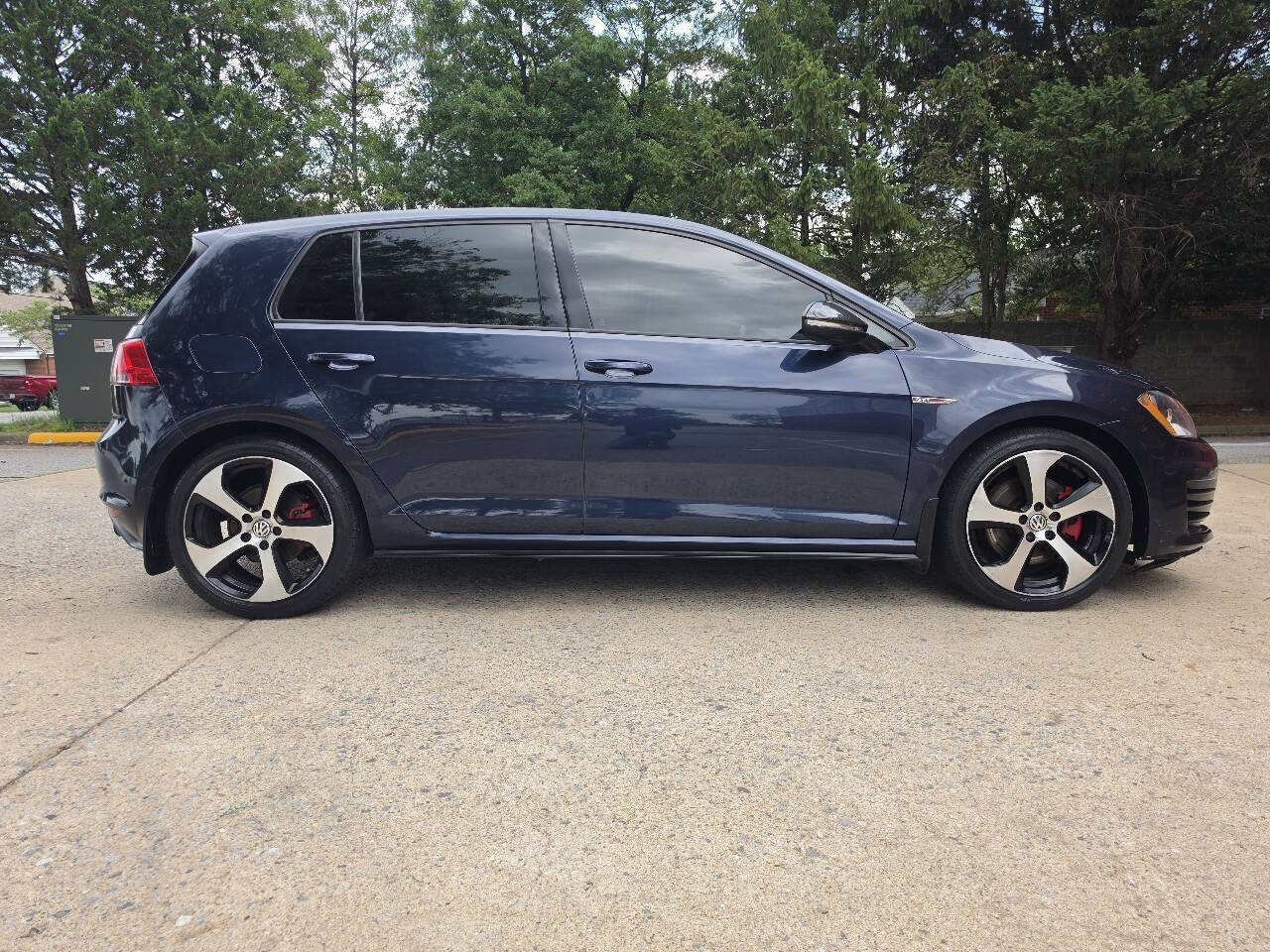 Used 2016 Volkswagen GTI S FWD image 2