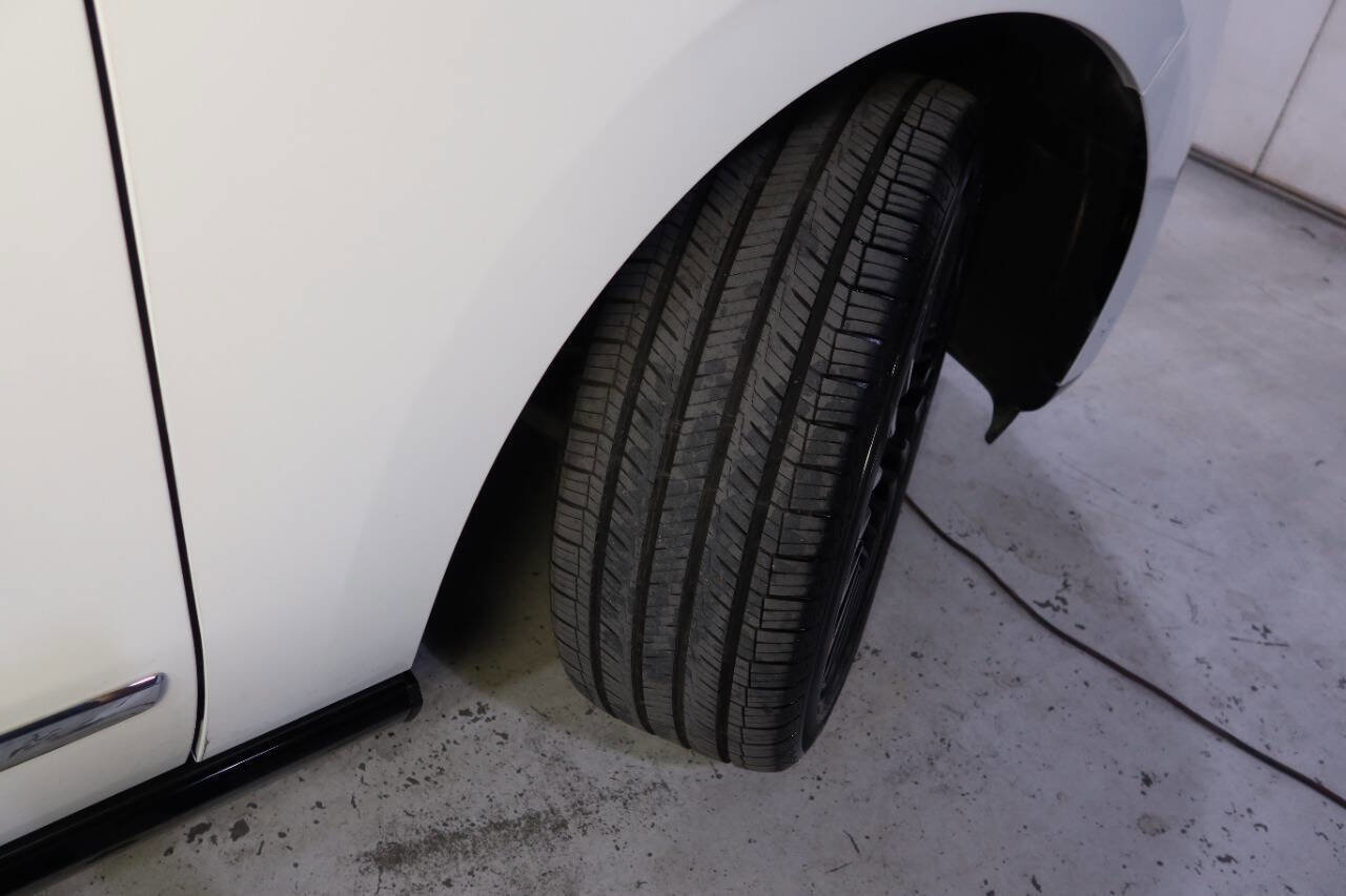 Used 2020 Lincoln Navigator Black Label w/ Cargo Convenience Package image 48