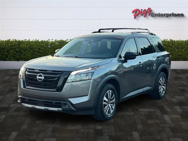 Used 2023 Nissan Pathfinder SL w/ Lighting Package (N92) image 4