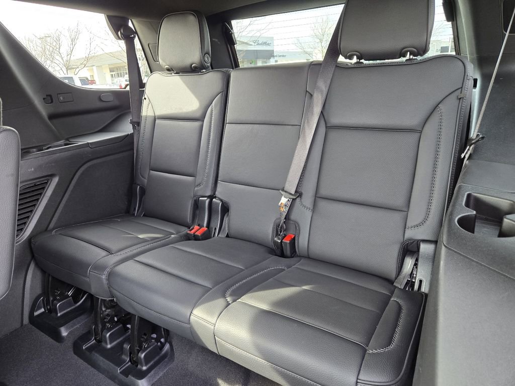 Used 2025 GMC Yukon Denali AWD/4WD image 6