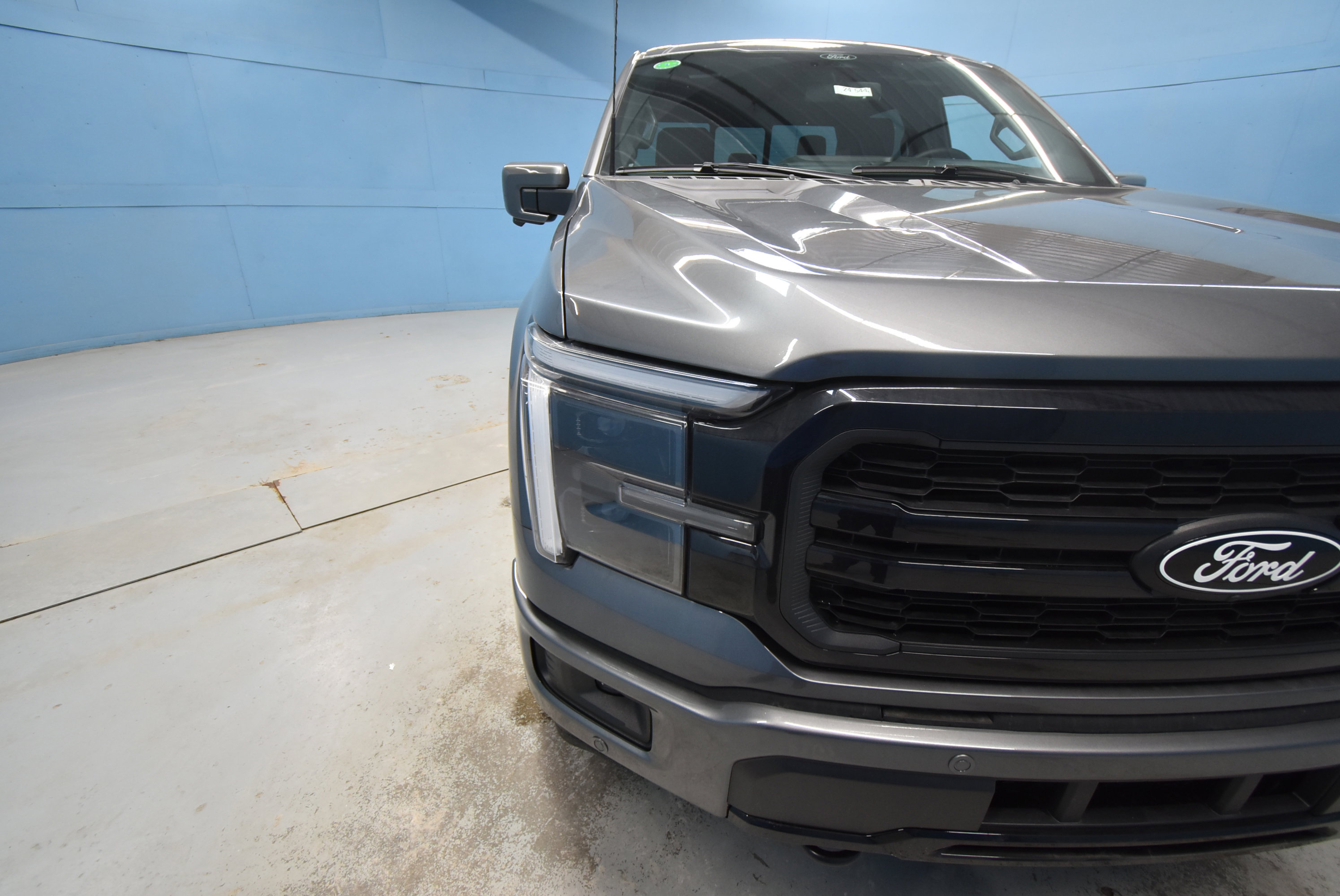 New 2025 Ford F150 Lariat w/ Equipment Group 502A High image 43