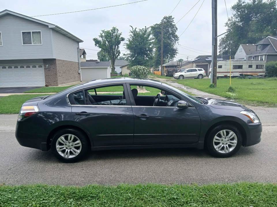 Used 2011 Nissan Altima 2.5 S w/ 2.5S Premium Audio Pkg FWD image 5