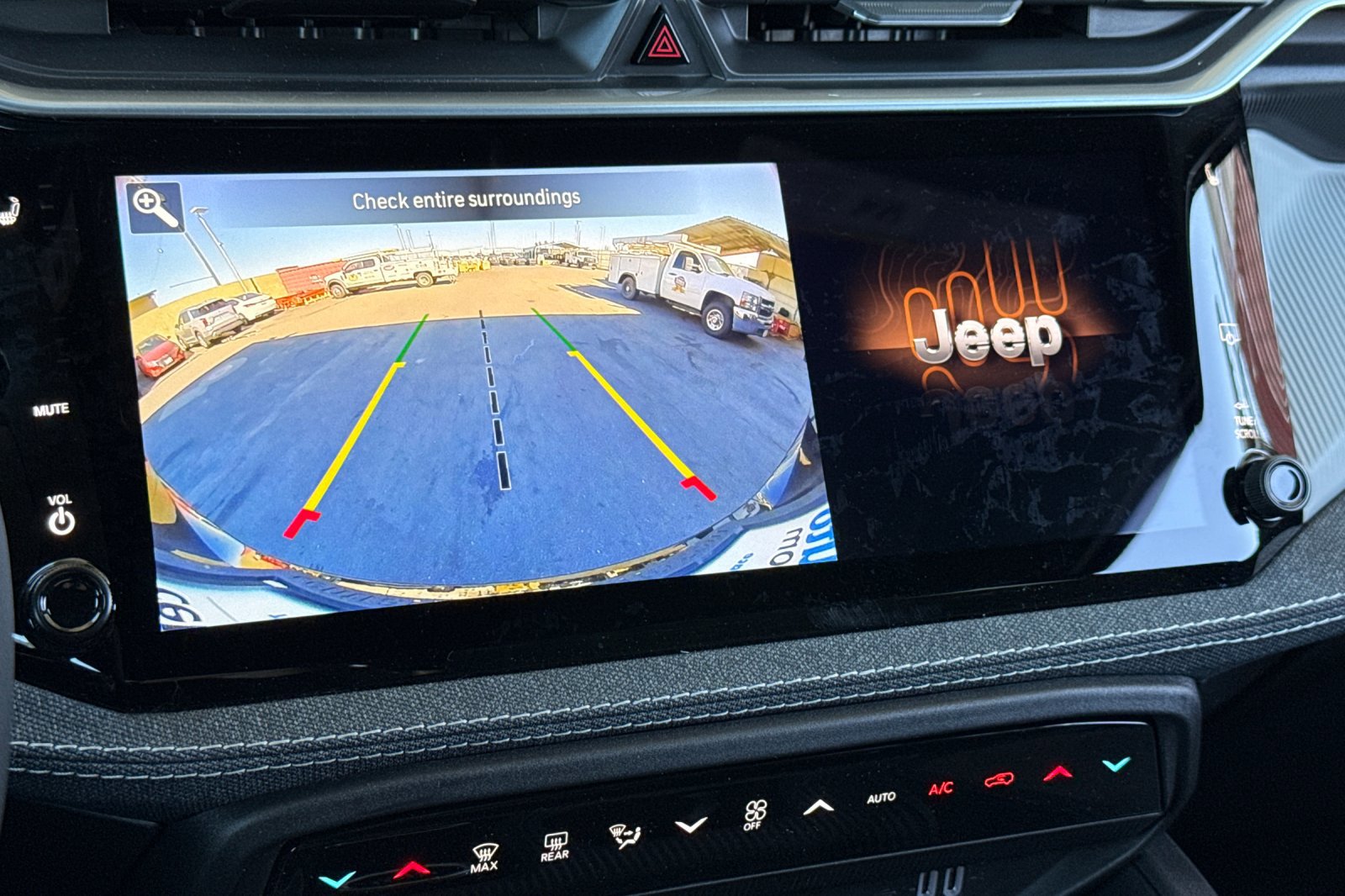 New 2026 Jeep Cherokee Laredo image 19