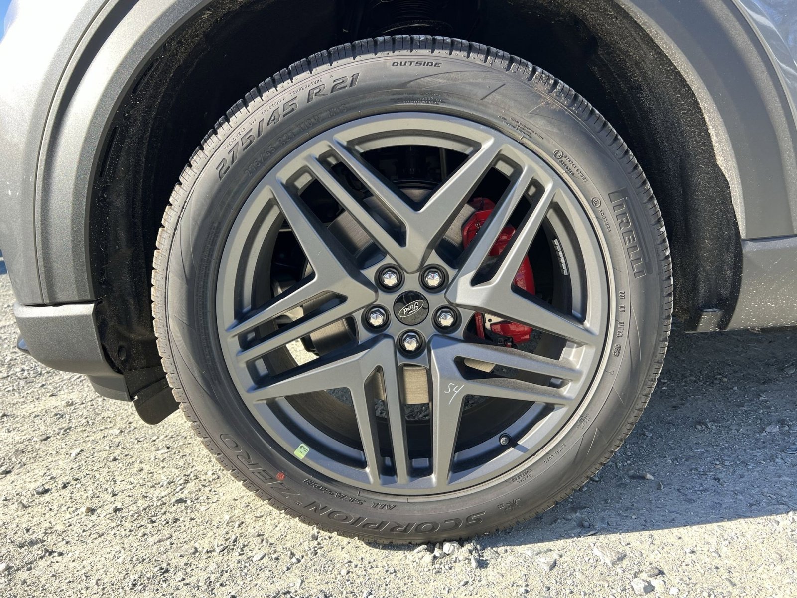 New 2026 Ford Explorer ST-Line w/ ST-Line Street Pack image 12