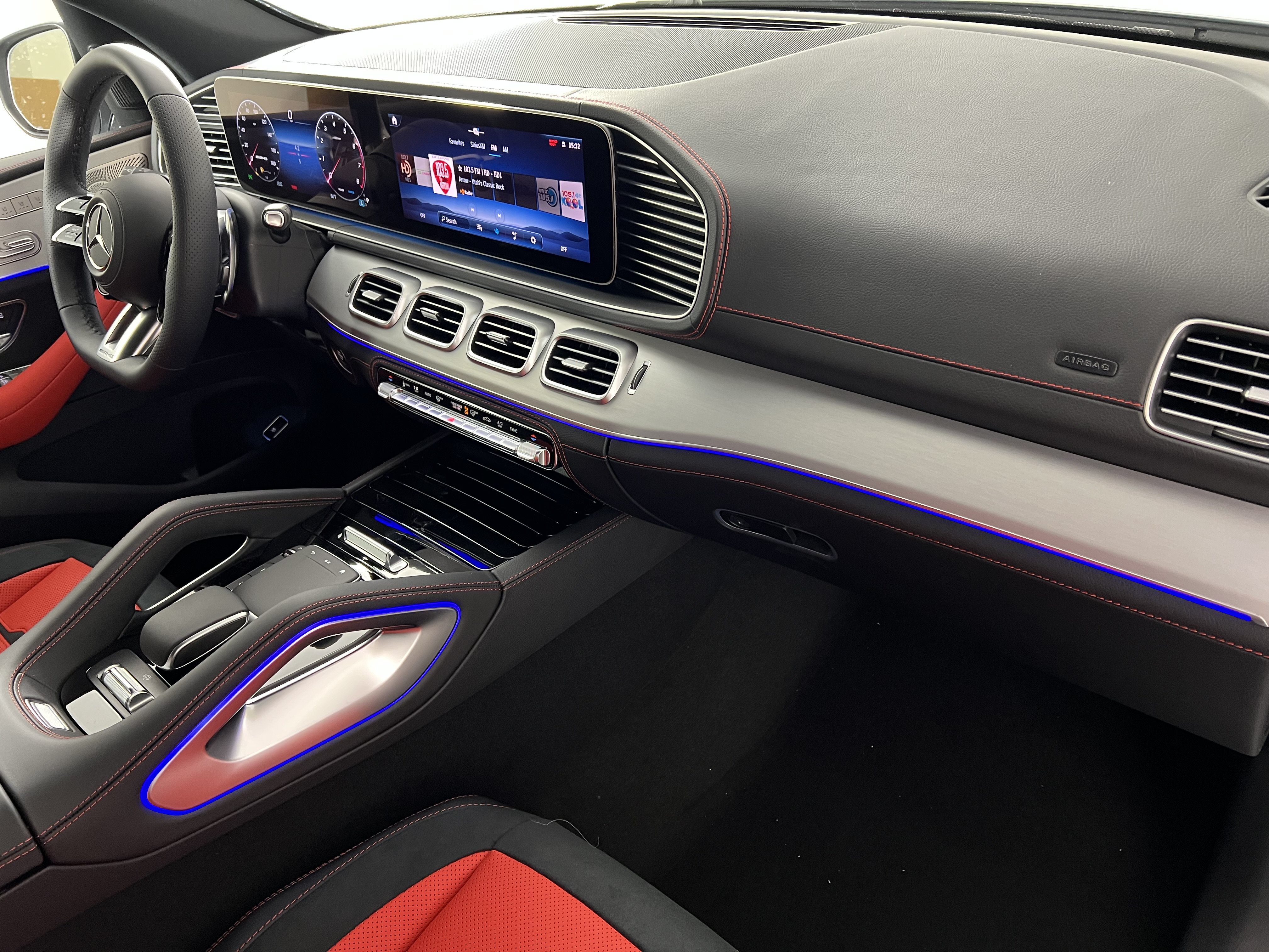 Used 2025 Mercedes-Benz GLE 53 AMG 4MATIC image 26