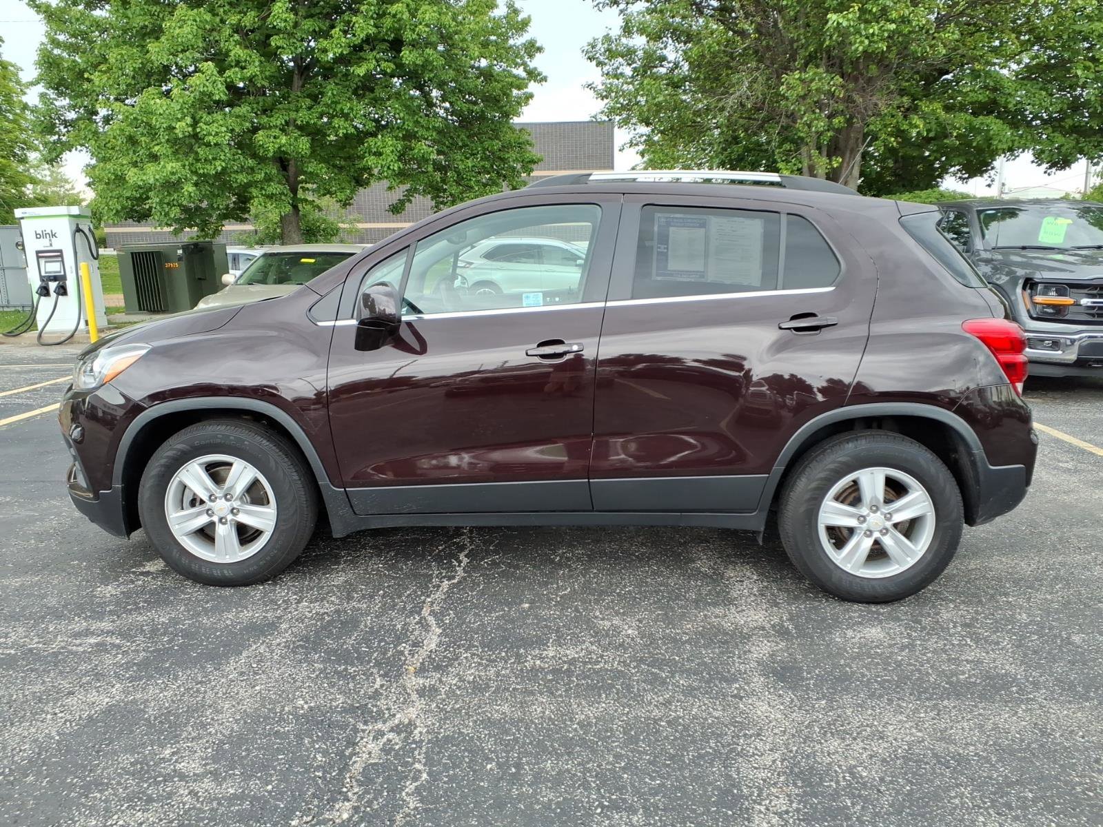 Used 2020 Chevrolet Trax LT FWD image 5