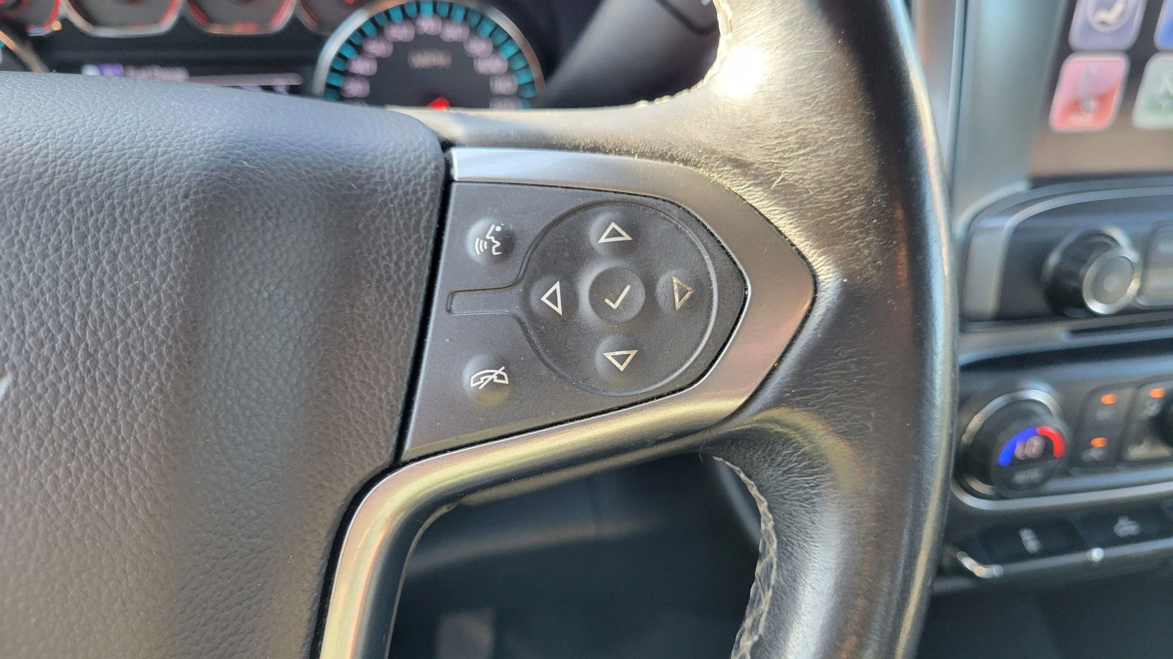 Used 2017 Chevrolet Silverado 1500 LT w/ All Star Edition image 15