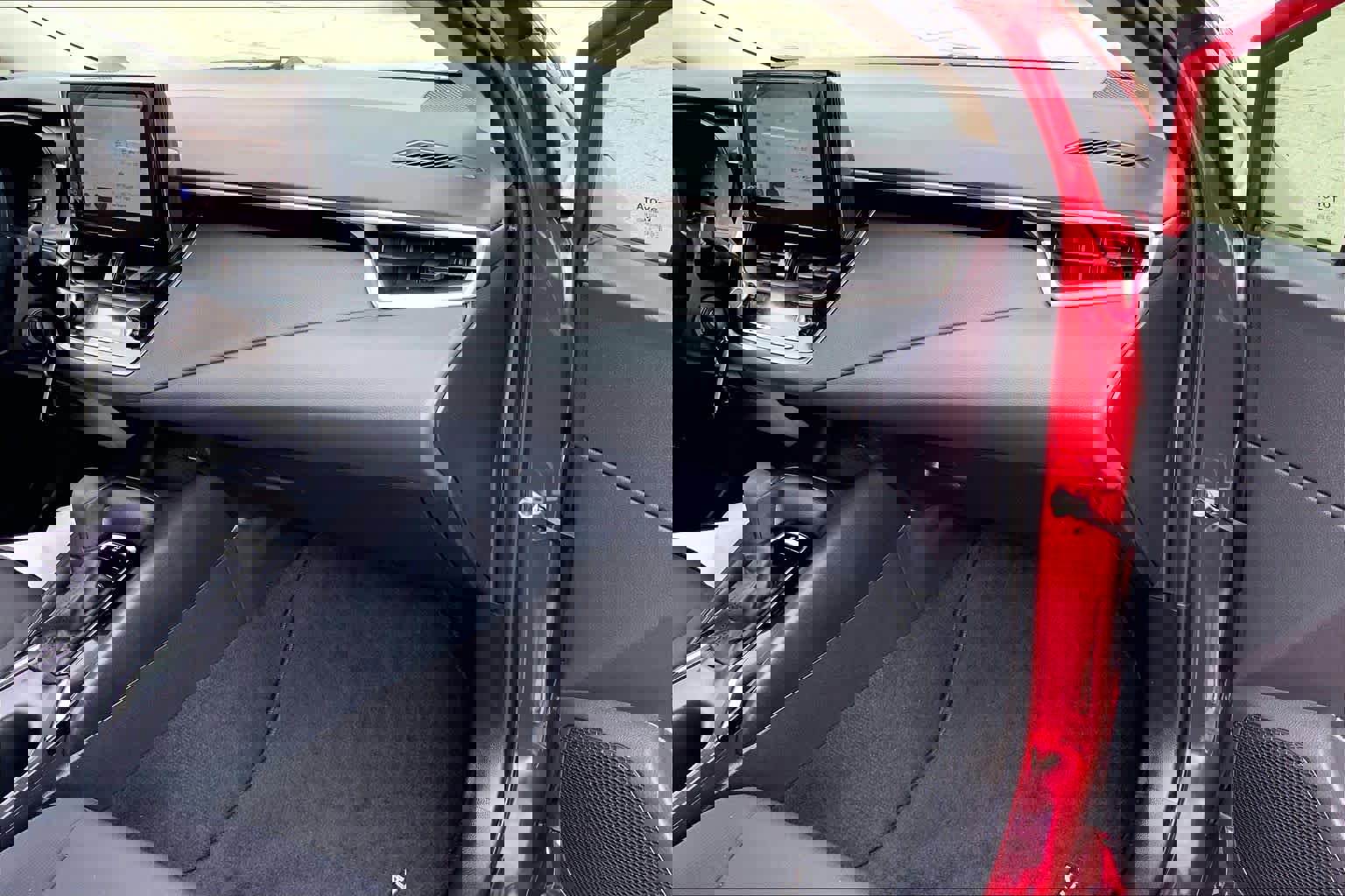 Used 2024 Toyota Corolla LE image 17