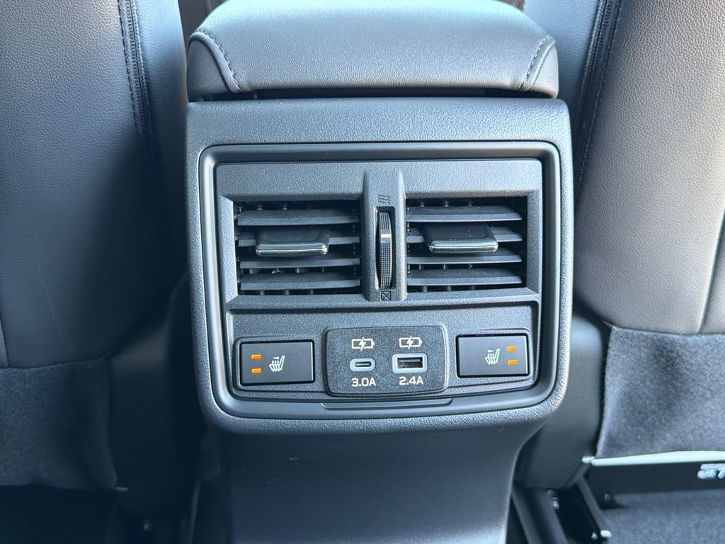 New 2026 Subaru Outback Limited AWD/4WD image 8