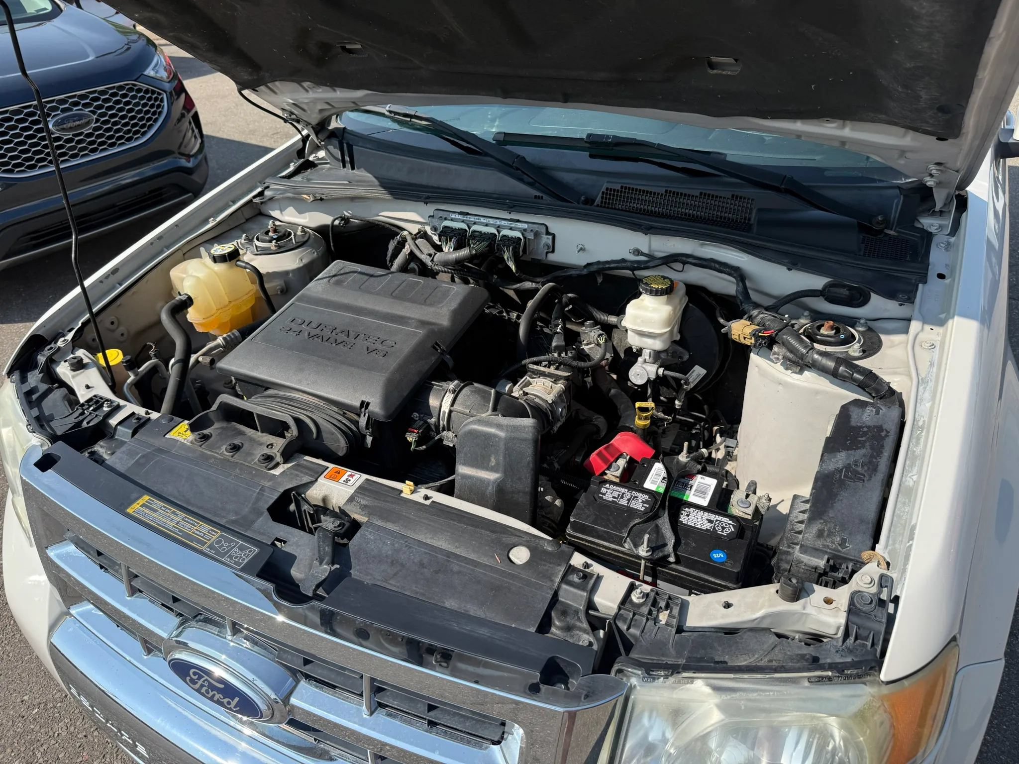 Used 2010 Ford Escape Limited FWD image 33
