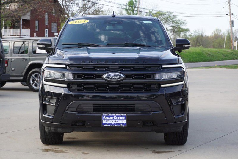 Used 2023 Ford Expedition Limited image 8