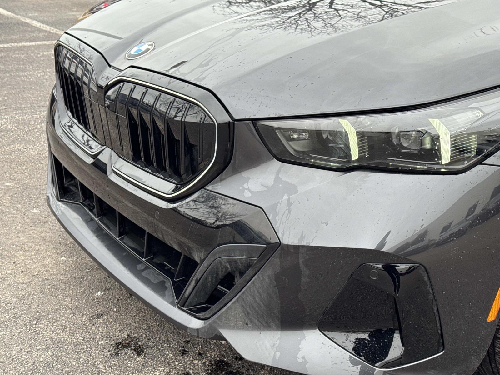 New 2026 BMW 530i xDrive w/ M Sport Package AWD/4WD image 10