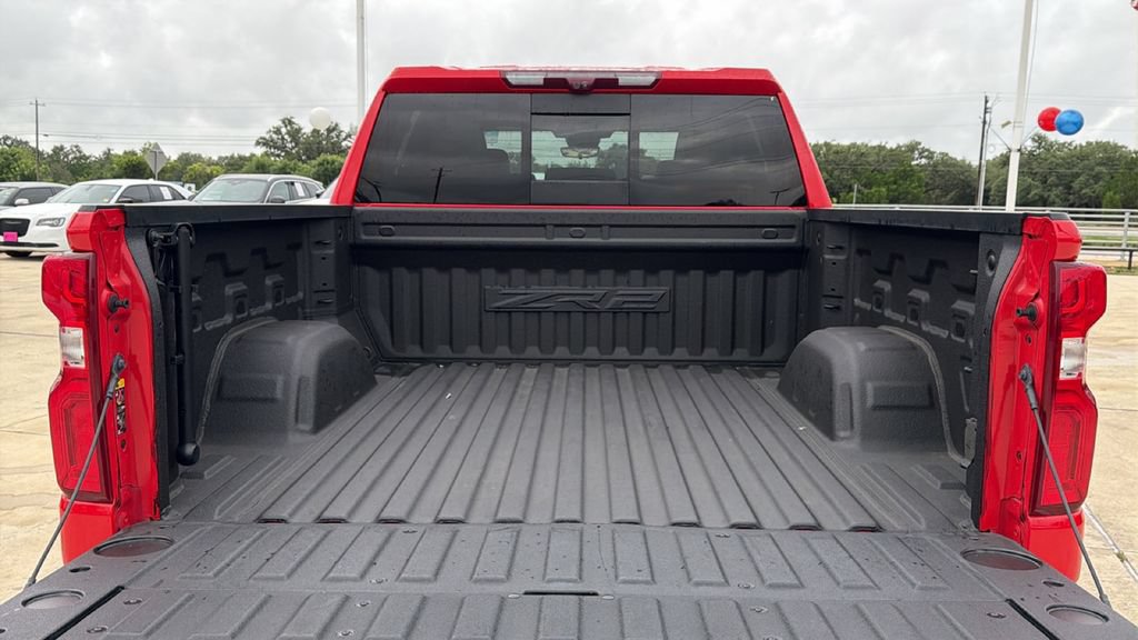 Used 2023 Chevrolet Silverado 1500 ZR2 w/ Technology Package AWD/4WD image 28