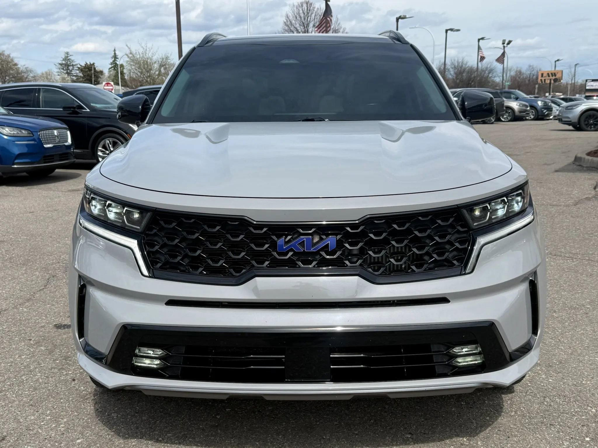 Used 2022 Kia Sorento SX image 2