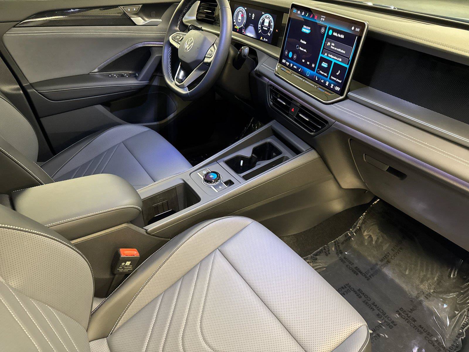 New 2026 Volkswagen Tiguan SE AWD/4WD image 15