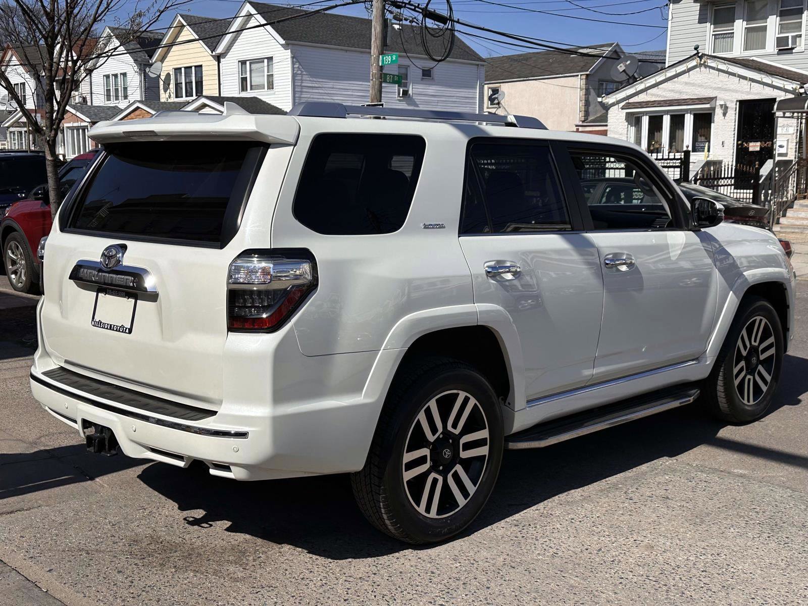 Used 2023 Toyota 4Runner Limited AWD/4WD image 5