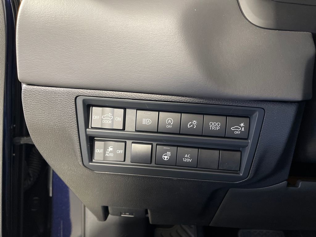 New 2025 Toyota Tundra Platinum AWD/4WD image 29