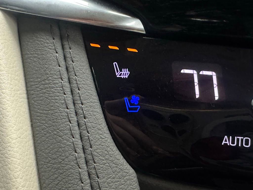 Used 2024 Cadillac XT6 Premium Luxury w/ LPO, Floor Liner Package image 7