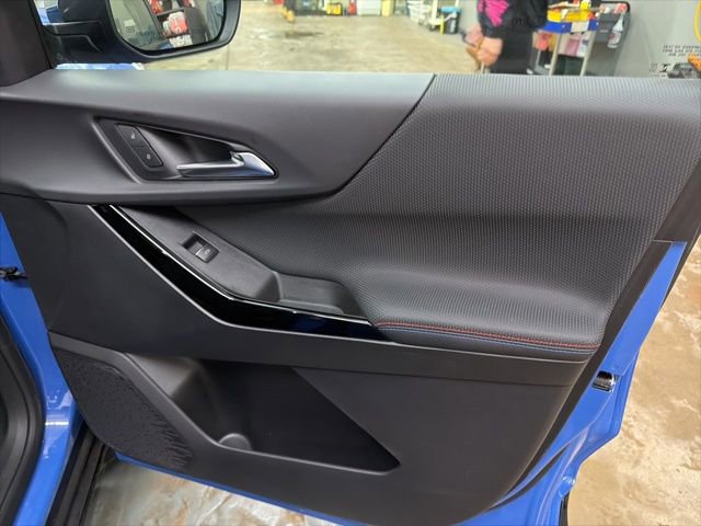 Used 2025 Chevrolet Equinox RS w/ Safety and Technology Package image 25