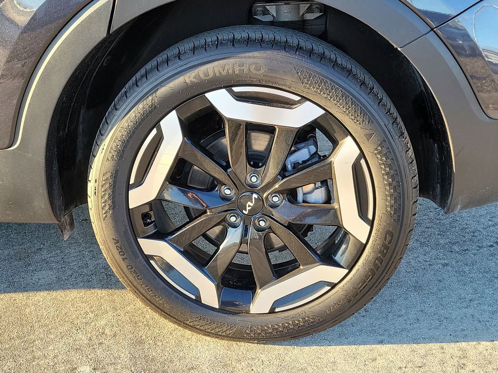 Used 2025 Kia Telluride S image 13