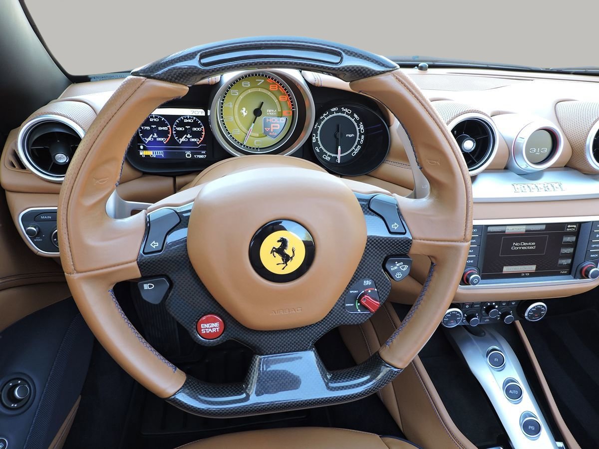 Used 2017 Ferrari California T image 23